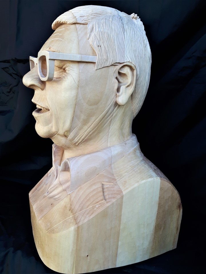 Portrait in Holz